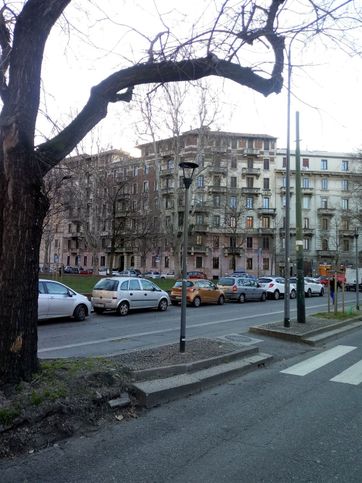 Appartamento in residenziale in Piazza Giuseppe Grandi