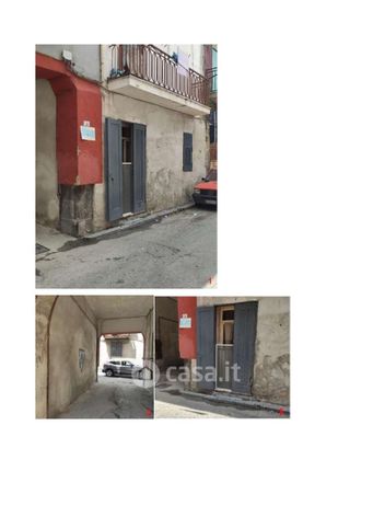 Appartamento in residenziale in Via Nunziatella 30