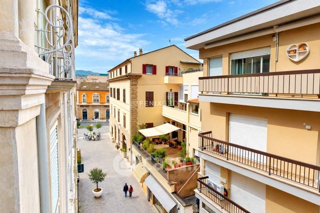 Appartamento in residenziale in Via Francesco Crispi 15