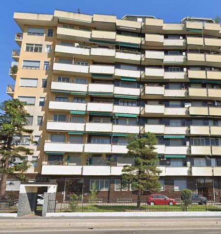 Appartamento in residenziale in Via Olgettina 9