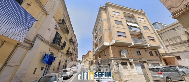 Ufficio in commerciale in Via Lupo Protospata