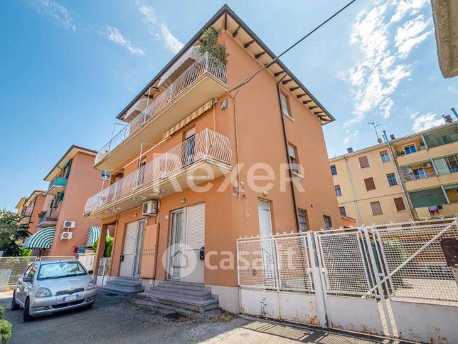 Appartamento in residenziale in Via Valle D'Aosta 18