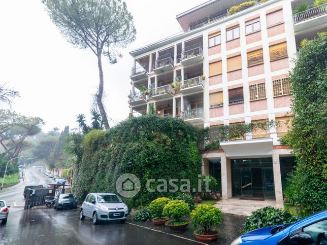 Appartamento in residenziale in Via dei Colli della Farnesina