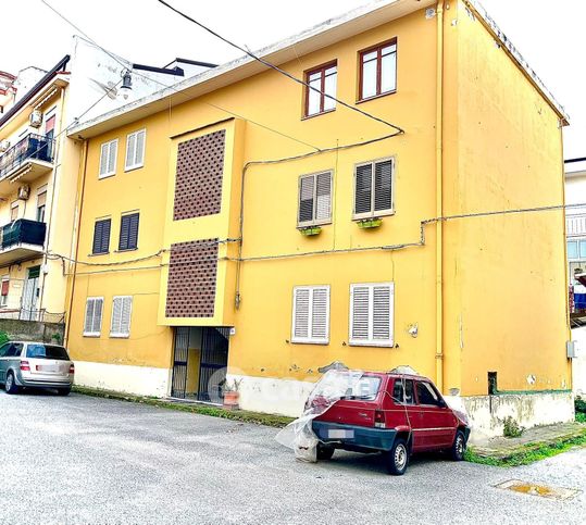 Appartamento in residenziale in Via dei Vespri 141