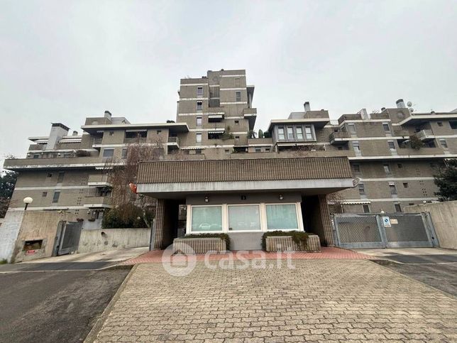 Attico/mansarda in residenziale in Via Fernando Santi 5