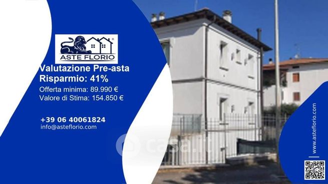 Ufficio in commerciale in Via Vittorio Veneto