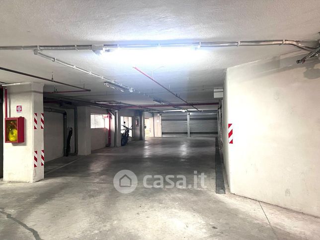 Box/posto auto in residenziale in Via Sacra Famiglia