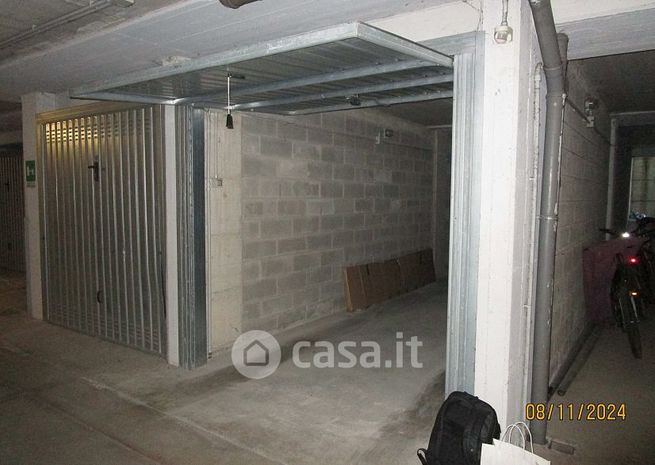 Box/posto auto in residenziale in Via Beato Angelico 3