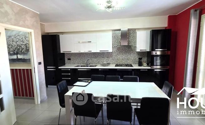 Appartamento in residenziale in Via Amalfi