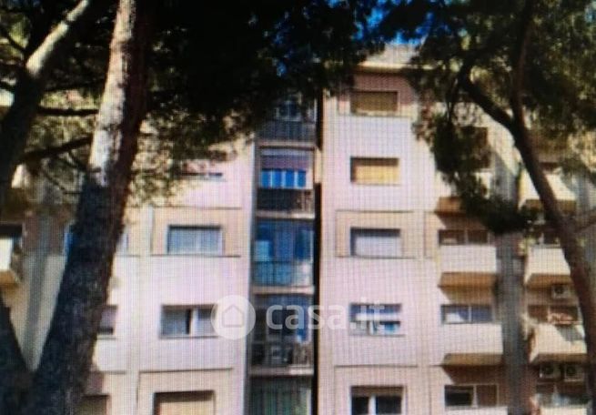 Appartamento in residenziale in Viale Val Padana