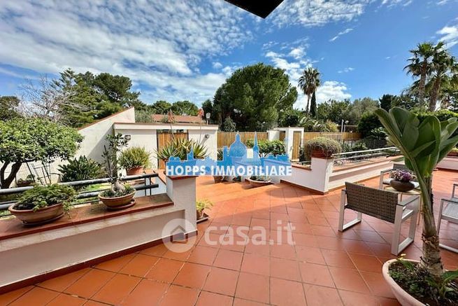 Villa in residenziale in Via Giuseppe Lanza di Scalea