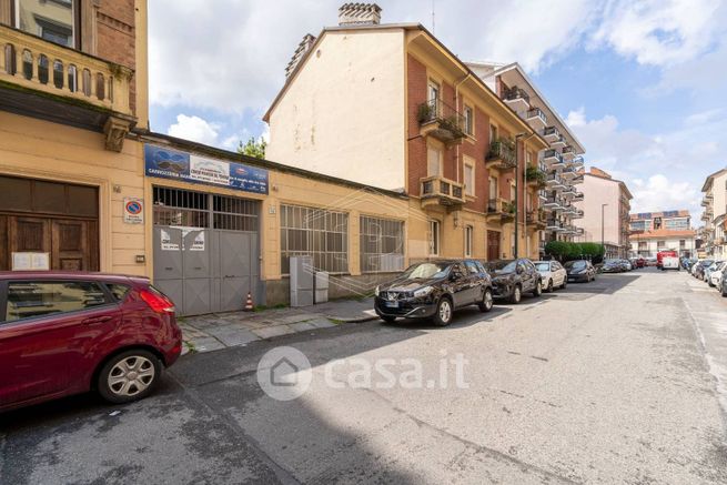 Terreno edificabile in residenziale in Via Pellice 12