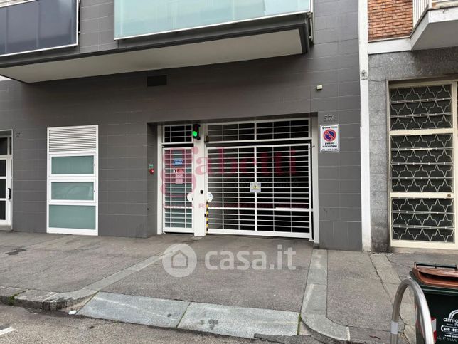 Garage/posto auto in residenziale in Via Paolo Sarpi 57