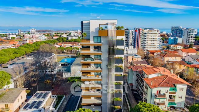 Appartamento in residenziale in Viale Verona 22