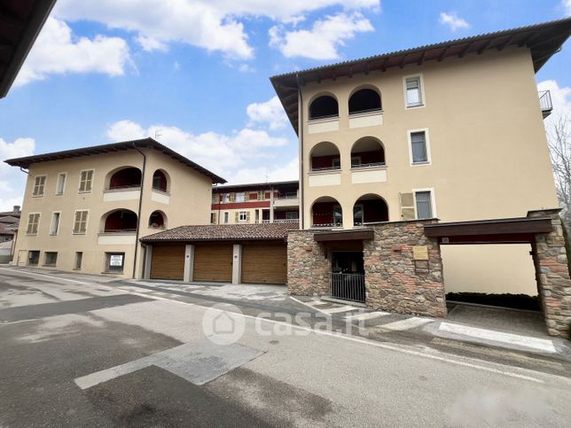 Appartamento in residenziale in Via Giovanni Trimaglio 30