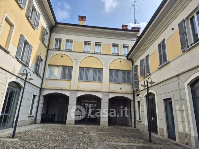 Appartamento in residenziale in Via Francesco Trabattoni