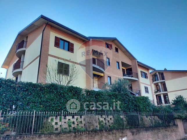 Appartamento in residenziale in Via Tommaso da Celano 36