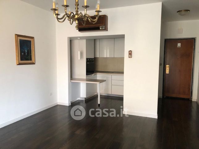 Appartamento in residenziale in Via Gioacchino di Marzo 2