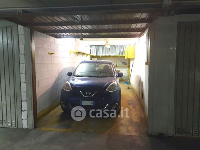 Garage/posto auto in residenziale in Viale Antonio Gramsci 20