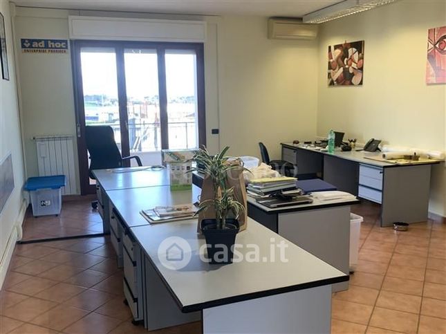 Appartamento in residenziale in Via dei Castelli Romani
