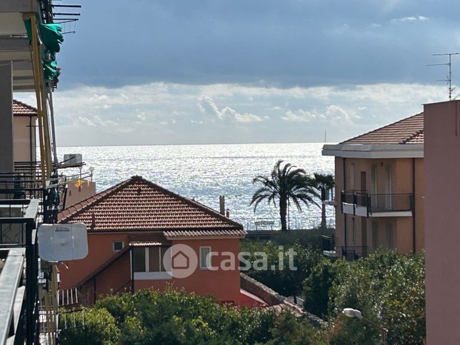 Appartamento in residenziale in Via XXV Aprile