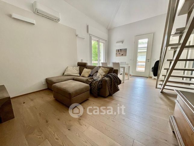 Attico/mansarda in residenziale in Viale Gaspare Spontini 10