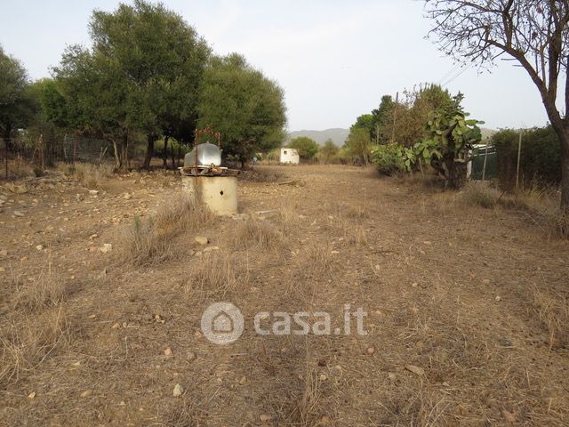 Terreno agricolo in commerciale in 