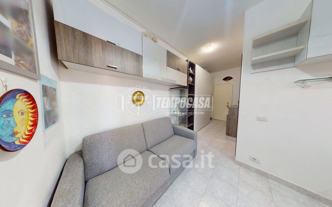 Appartamento in residenziale in Via Monte Santo 10