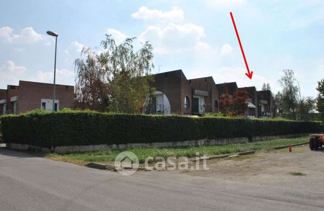 Casa bi/trifamiliare in residenziale in Via Giorgio La Pira