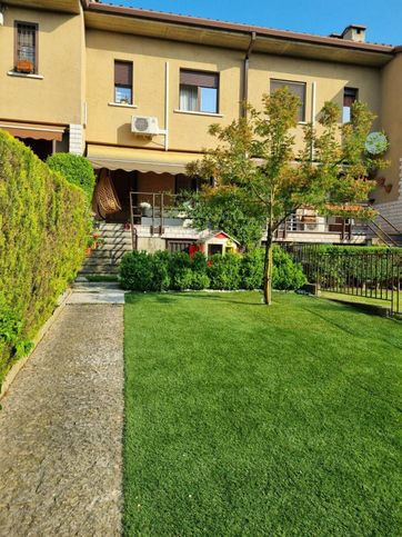 Villetta a schiera in residenziale in Via Raffaello Sanzio