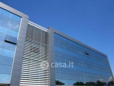 Ufficio in commerciale in Via Mezzanina