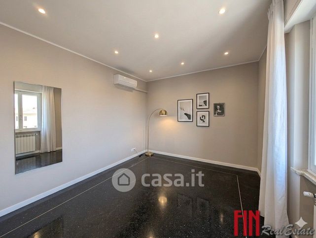 Appartamento in residenziale in Via Carlo Rolando