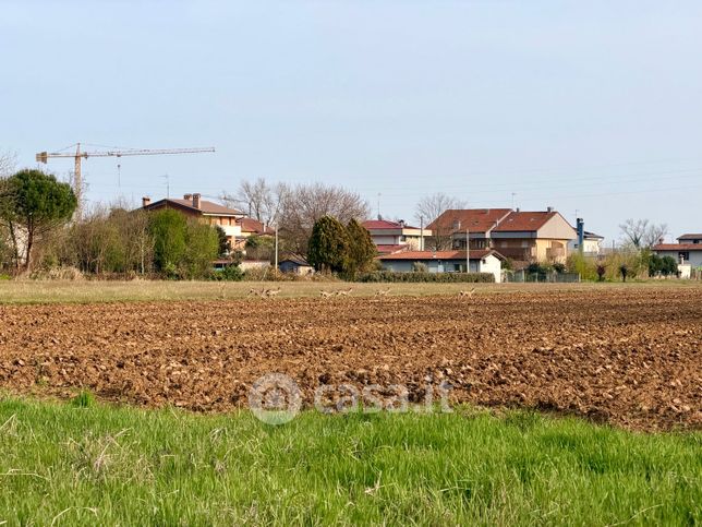Terreno agricolo in commerciale in Via Lumignacco 231