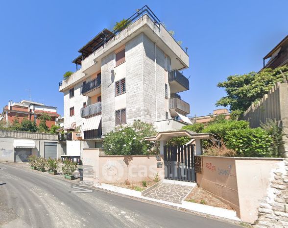 Appartamento in residenziale in Via Ticino 27