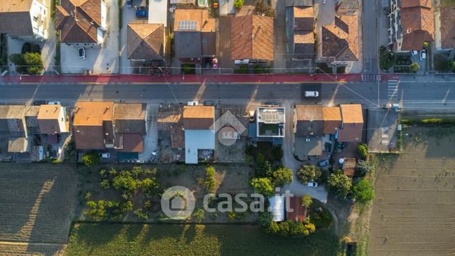 Casa indipendente in residenziale in Via Canale Bonificazione 327