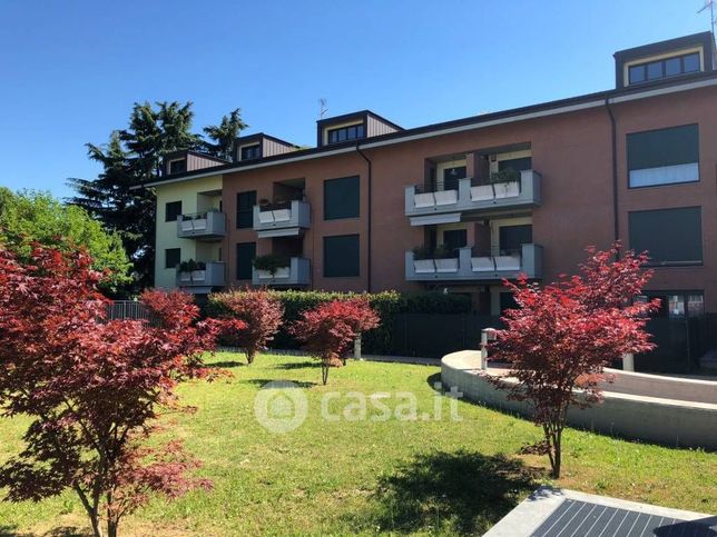 Appartamento in residenziale in Via Pusiano 7