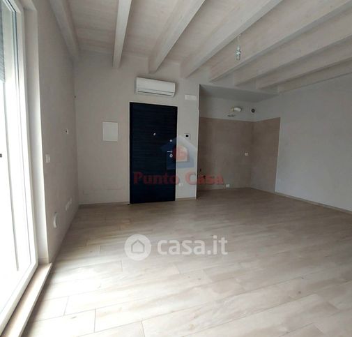 Attico/mansarda in residenziale in Via Gen. Guido Sinisi