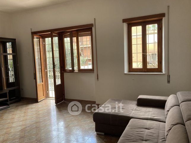 Appartamento in residenziale in Via Calliope 24