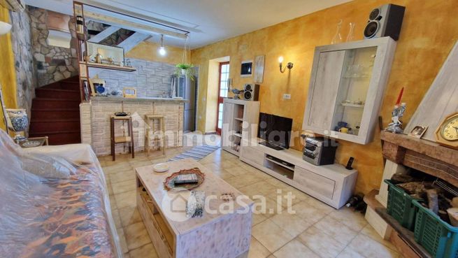 Appartamento in residenziale in Via Vittorio Alfieri 21