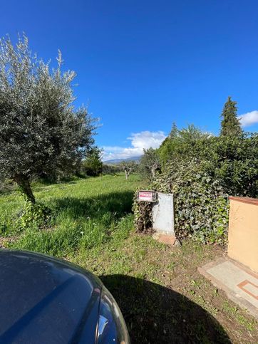 Terreno agricolo in commerciale in le vigne