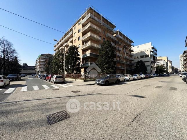 Garage/posto auto in residenziale in Via Pasquale Paoli 76