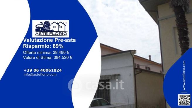 Capannone in commerciale in Via S. Maria della Spina 13