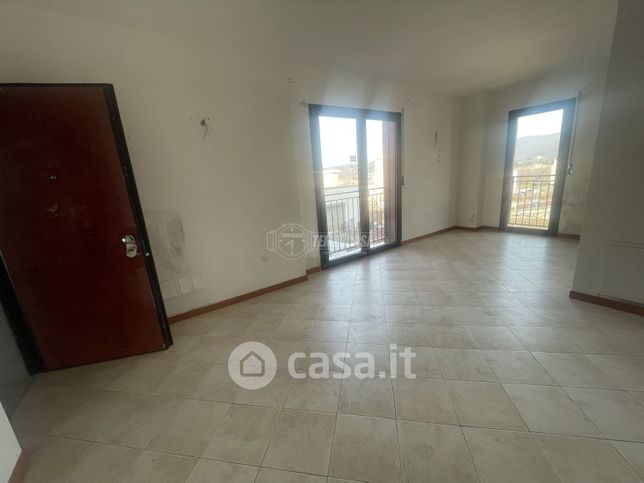 Appartamento in residenziale in Via Milano 103