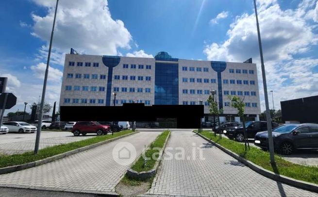 Ufficio in commerciale in Strada Provinciale 13