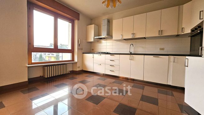 Appartamento in residenziale in Via Bueriis 13