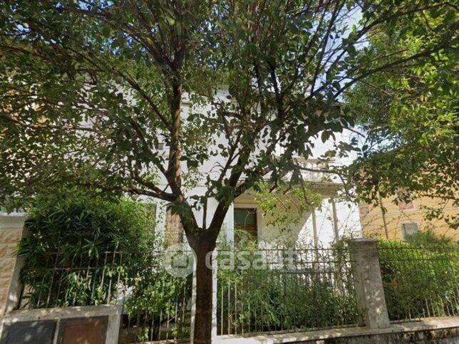 Casa indipendente in residenziale in Via Sant'Angela Merici 3