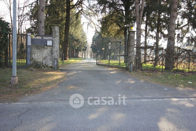 Terreno edificabile in residenziale in Via Cesare Battisti