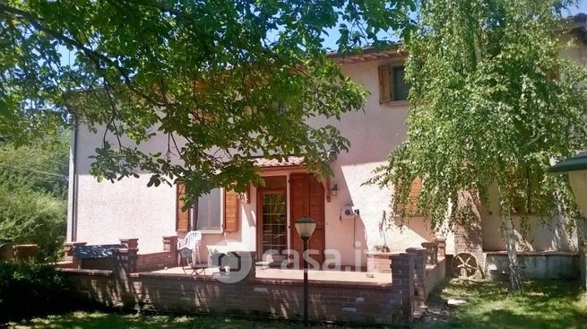 Villa in residenziale in Via delle Cartiere