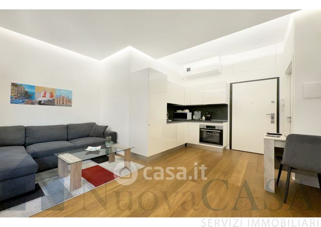 Appartamento in residenziale in Viale Teodorico 19