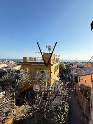 Appartamento in residenziale in Via Palloa 12